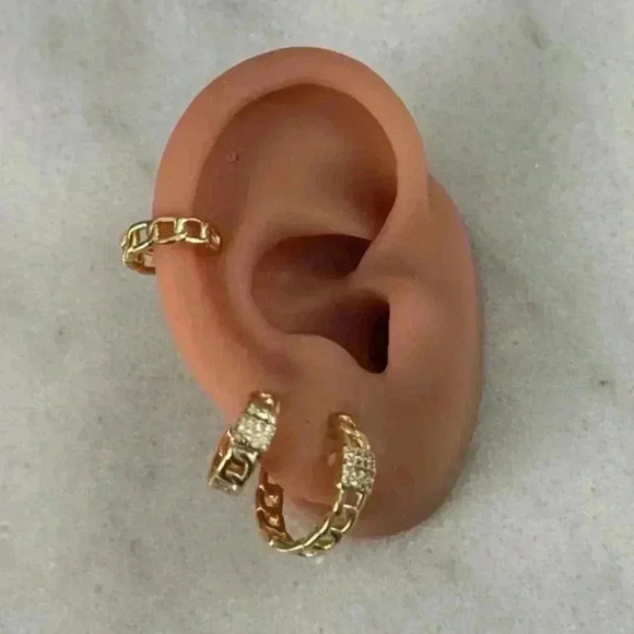 COPY - Gold Crystal Chain Link Hoop Earrings Brand New - Picture 1 of 4